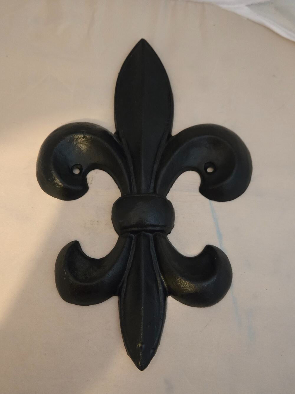 Cast Iron Wall Decor Fleur de Lis 9” x 6” Wall Hanging